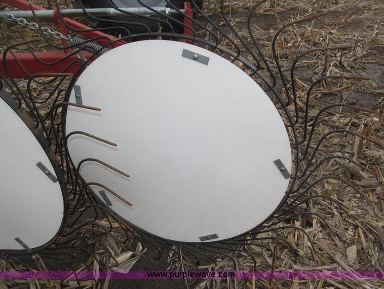 image for item B5378 2008 H&S HDX-14 V-style hay rake