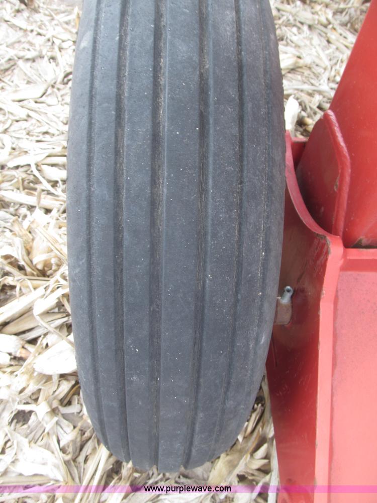 image for item B5378 2008 H&S HDX-14 V-style hay rake