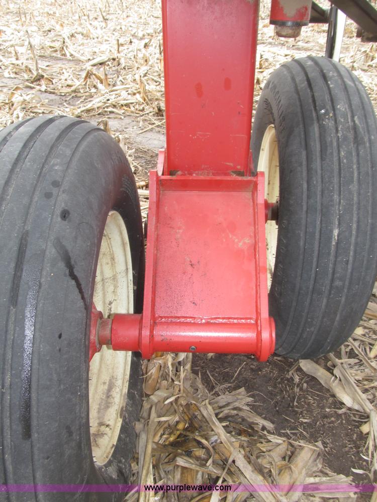 image for item B5378 2008 H&S HDX-14 V-style hay rake