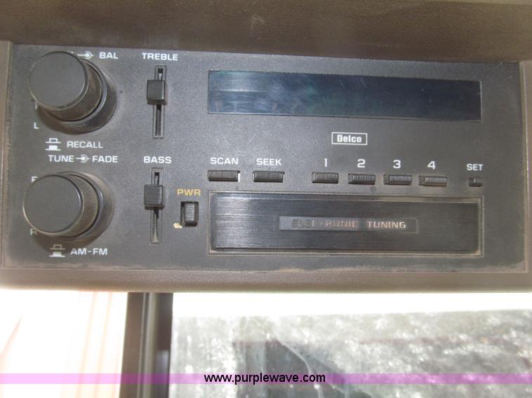 image for item B5379 1992 John Deere 4760 tractor