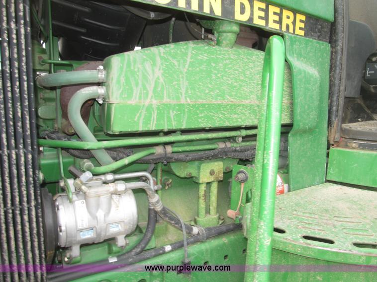 image for item B5379 1992 John Deere 4760 tractor