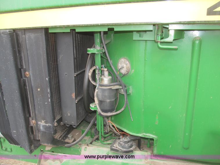 image for item B5379 1992 John Deere 4760 tractor