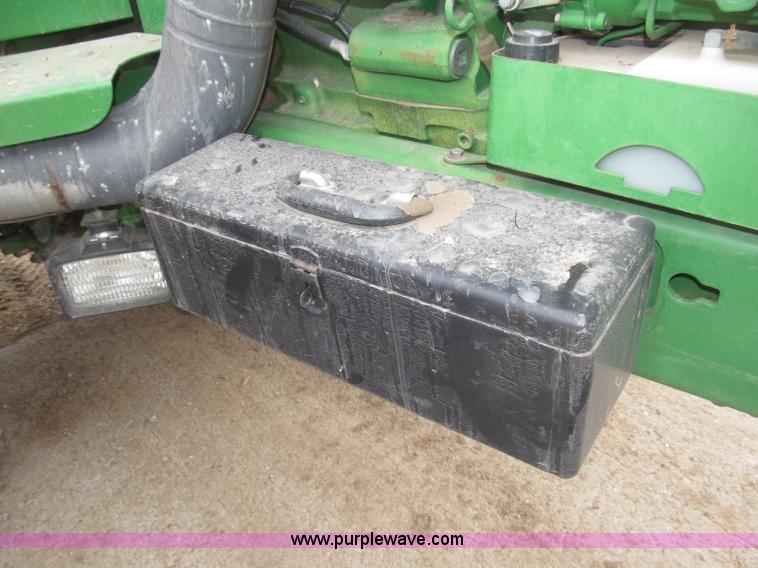 image for item B5379 1992 John Deere 4760 tractor