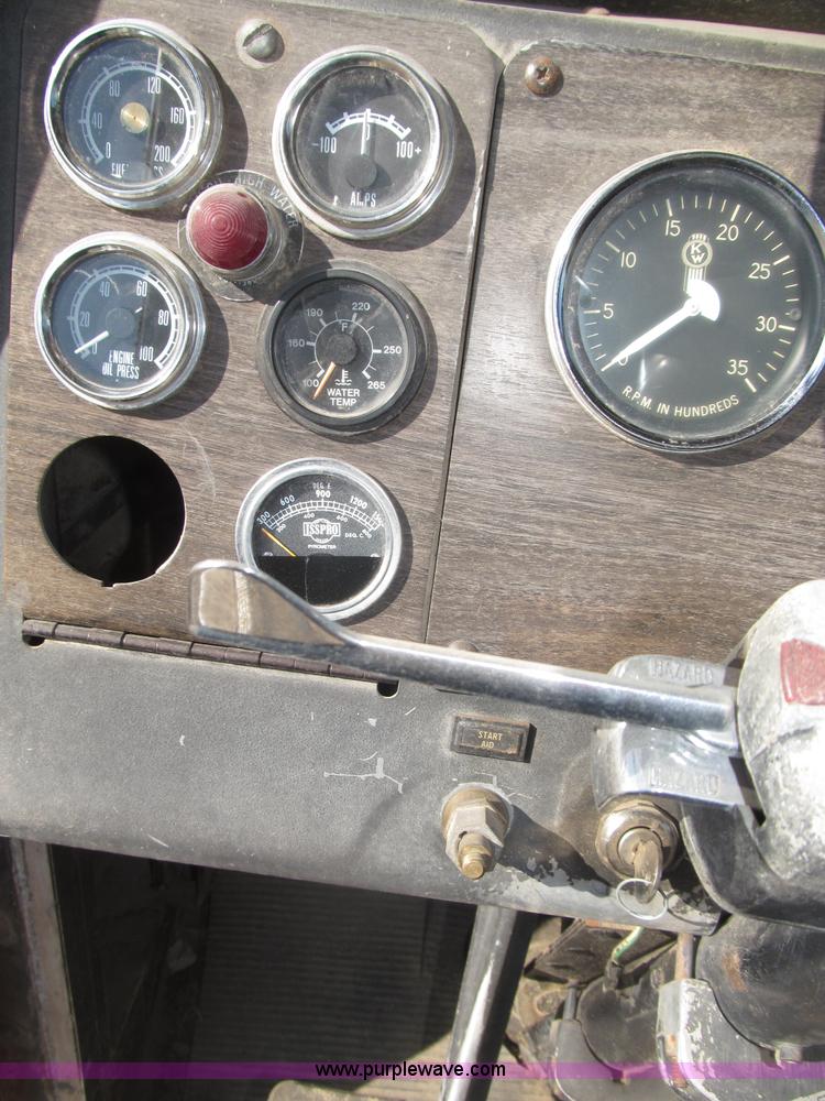 image for item B5387 1976 Kenworth C500 tandem axle flatbed truck