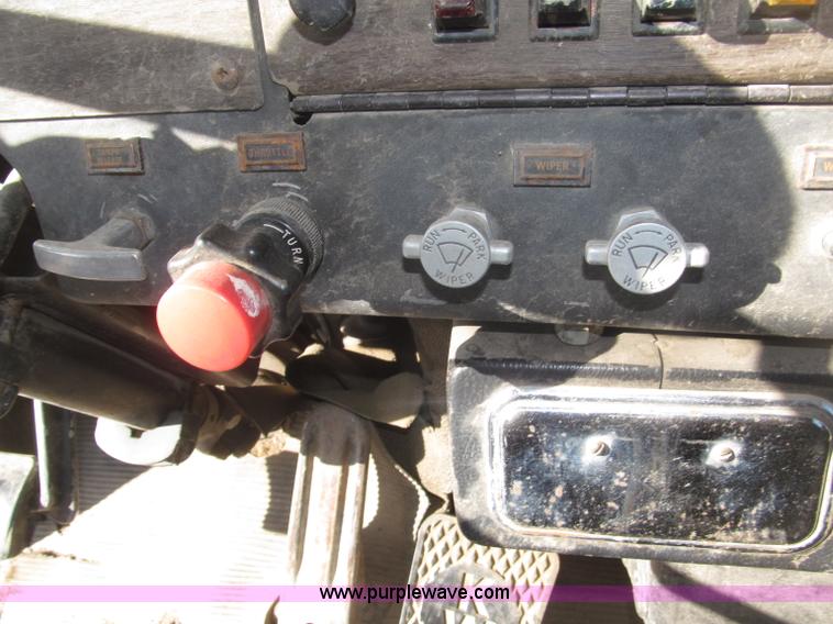 image for item B5387 1976 Kenworth C500 tandem axle flatbed truck