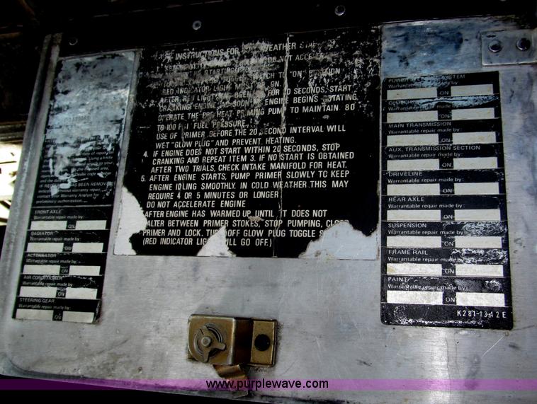 image for item B5387 1976 Kenworth C500 tandem axle flatbed truck