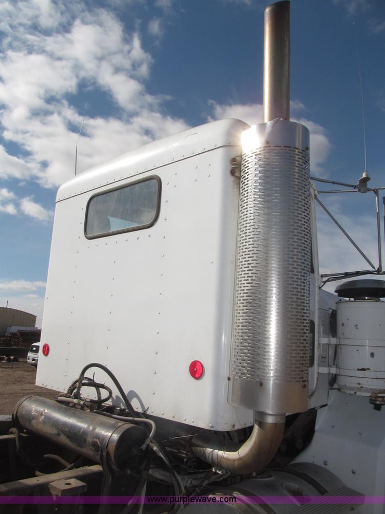 image for item B5387 1976 Kenworth C500 tandem axle flatbed truck