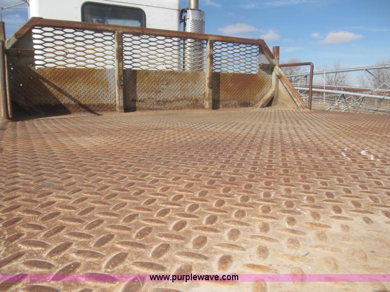 image for item B5387 1976 Kenworth C500 tandem axle flatbed truck