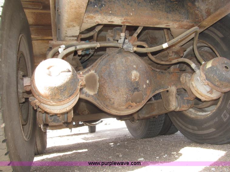 image for item B5387 1976 Kenworth C500 tandem axle flatbed truck