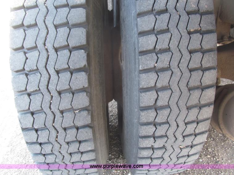 image for item B5387 1976 Kenworth C500 tandem axle flatbed truck