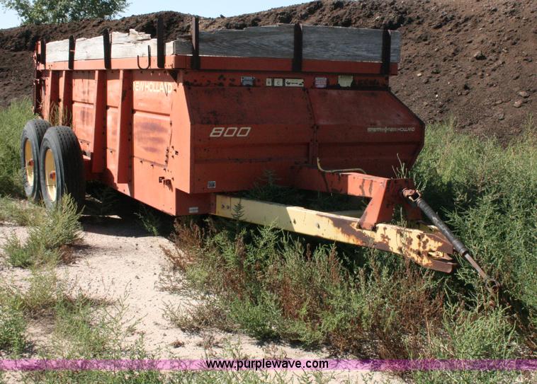 image for item C3560 New Holland 800 manure spreader