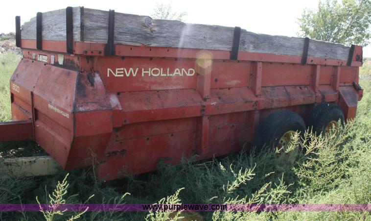 image for item C3560 New Holland 800 manure spreader