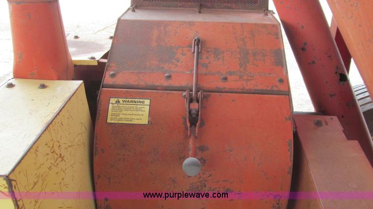 image for item C3563 New Holland 355 feed mixer