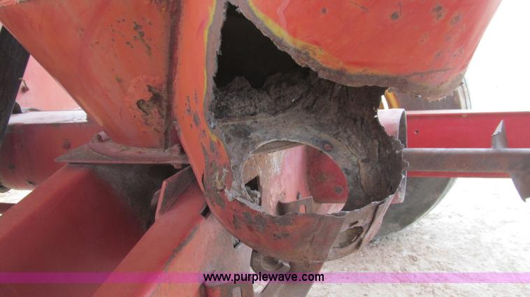 image for item C3563 New Holland 355 feed mixer