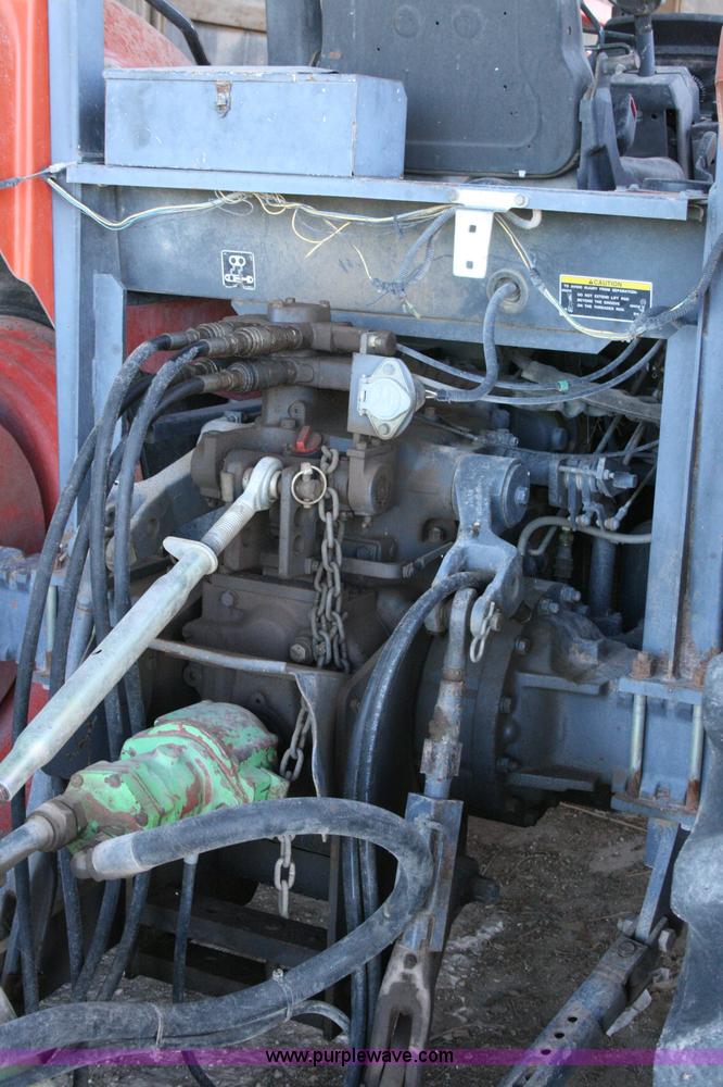 image for item C3569 2005 Kubota M105S tractor