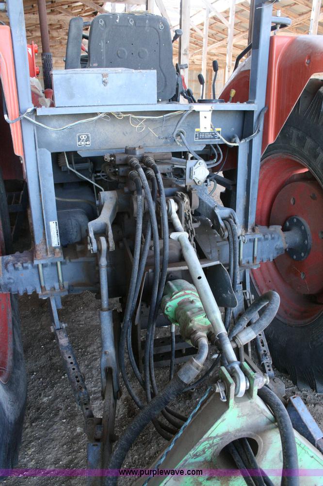 image for item C3569 2005 Kubota M105S tractor