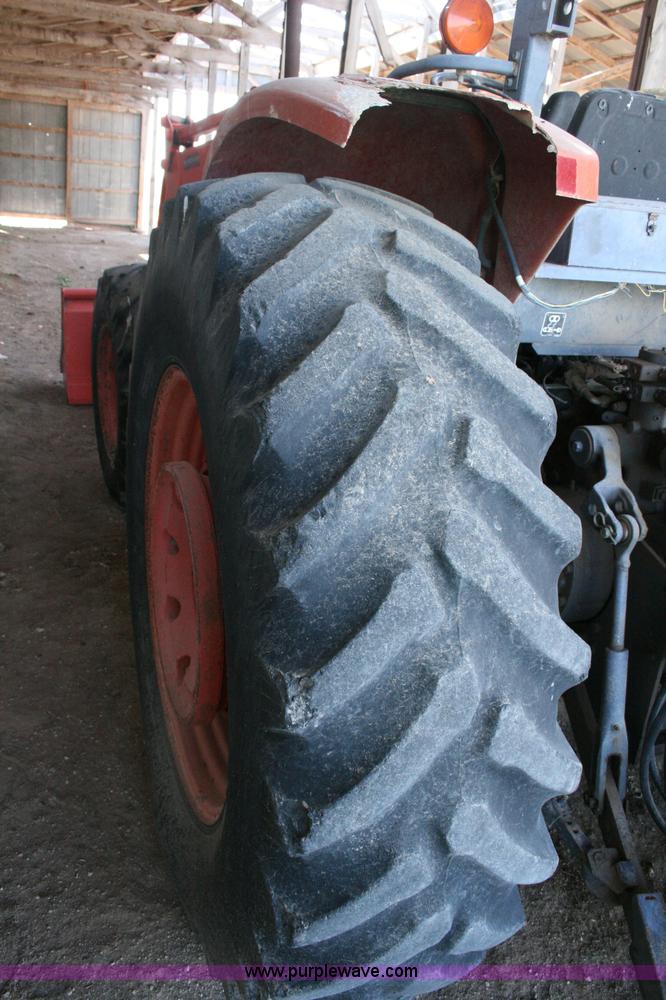 image for item C3569 2005 Kubota M105S tractor