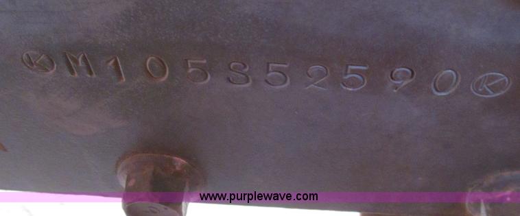 image for item C3569 2005 Kubota M105S tractor