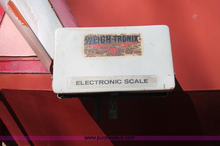 image for item E2598 Farmhand 817 grinder mixer