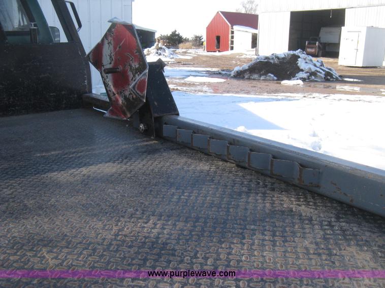 image for item E3106 1985 Chevrolet flatbed pickup truck