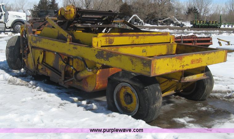 image for item E3108 Hancock elevating scraper