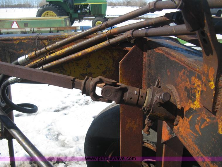 image for item E3108 Hancock elevating scraper