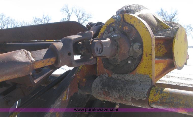 image for item E3108 Hancock elevating scraper