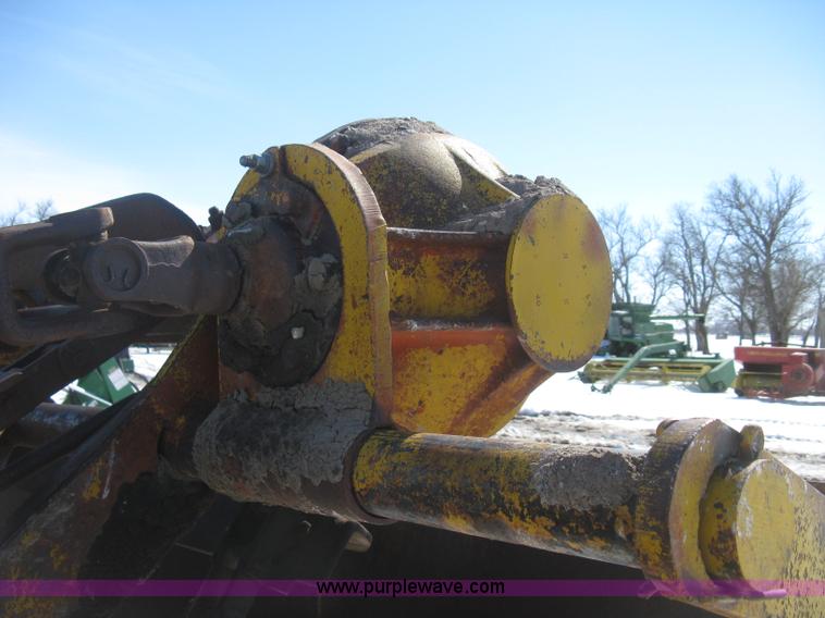 image for item E3108 Hancock elevating scraper