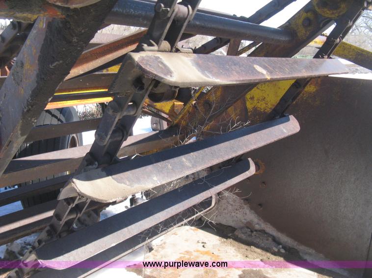 image for item E3108 Hancock elevating scraper