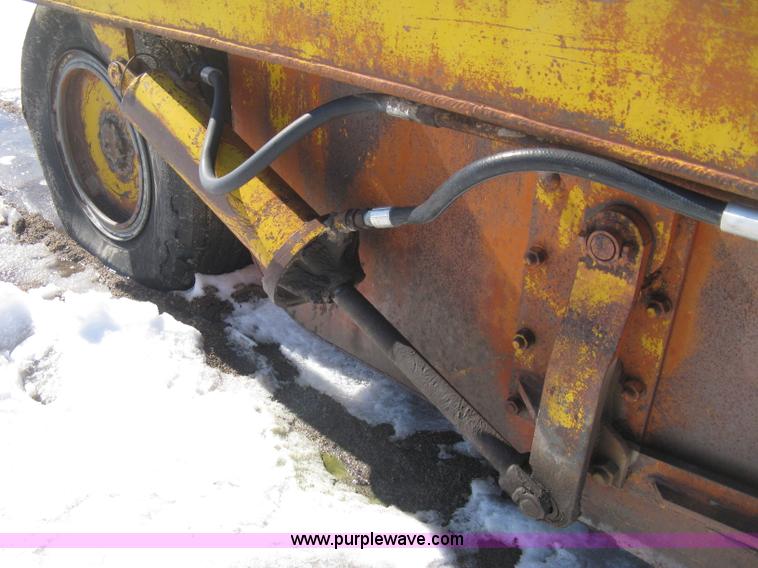 image for item E3108 Hancock elevating scraper