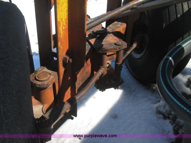 image for item E3108 Hancock elevating scraper