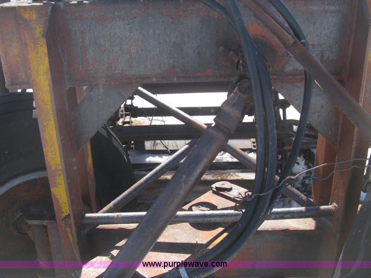 image for item E3108 Hancock elevating scraper