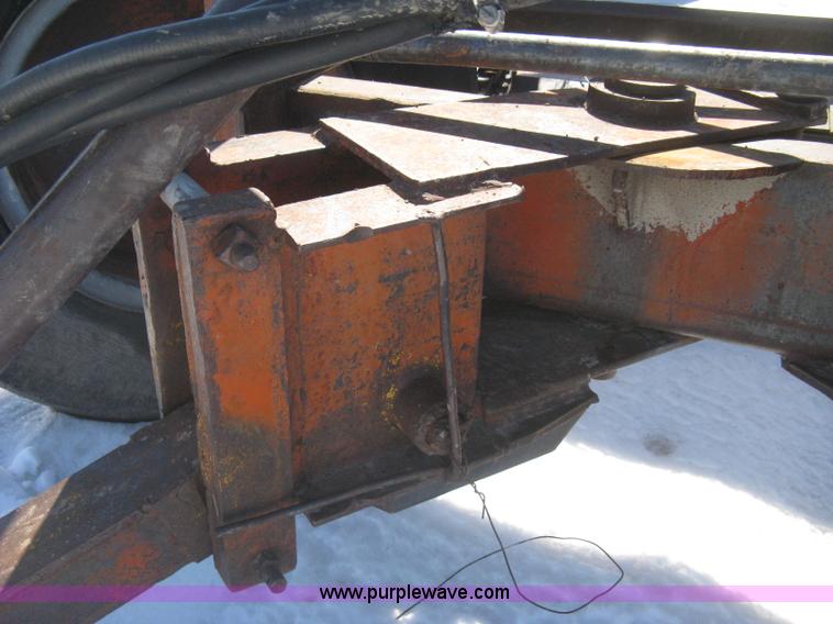 image for item E3108 Hancock elevating scraper