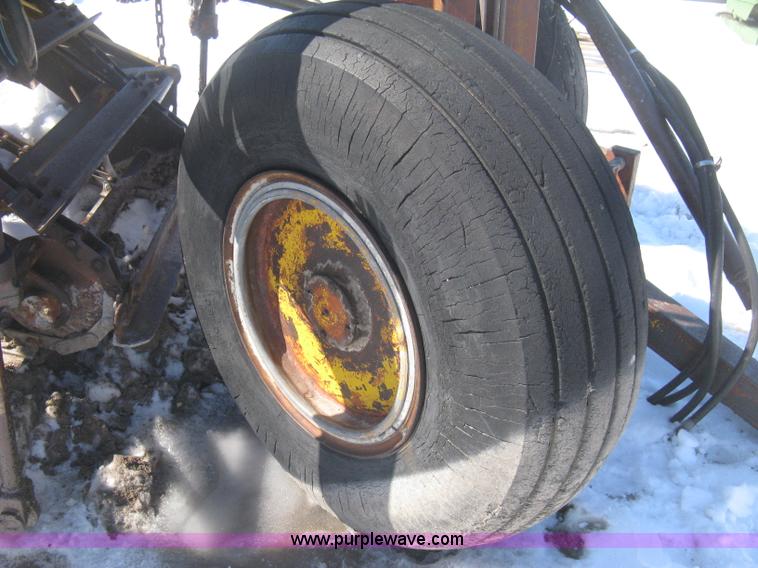 image for item E3108 Hancock elevating scraper