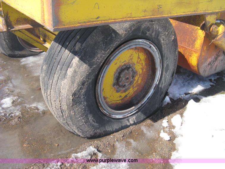 image for item E3108 Hancock elevating scraper