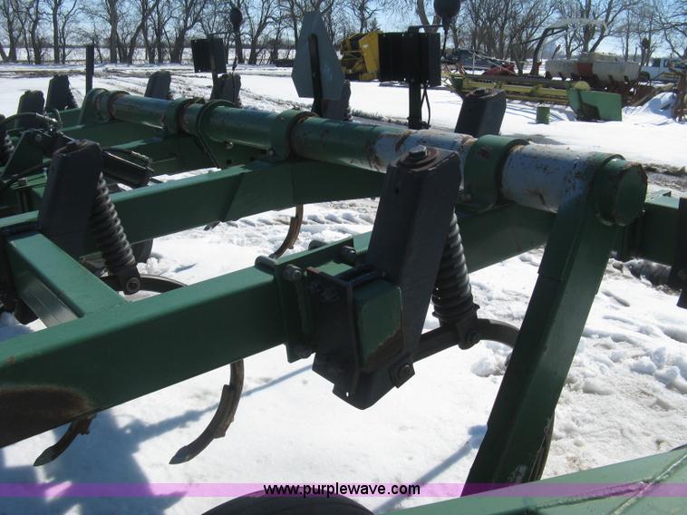 image for item E3109 AGCO/Glencoe CC4450 chisel