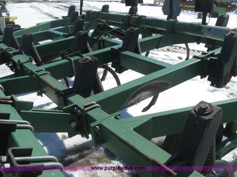 image for item E3109 AGCO/Glencoe CC4450 chisel