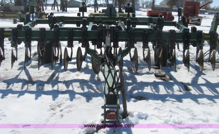 image for item E3109 AGCO/Glencoe CC4450 chisel