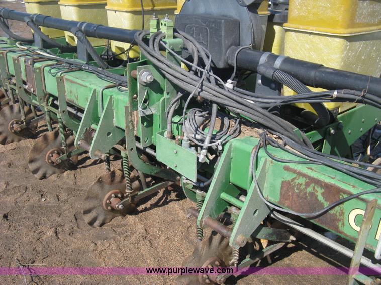 image for item E3110 John Deere 7300 planter