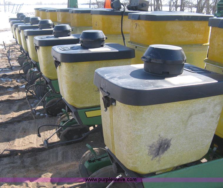 image for item E3110 John Deere 7300 planter