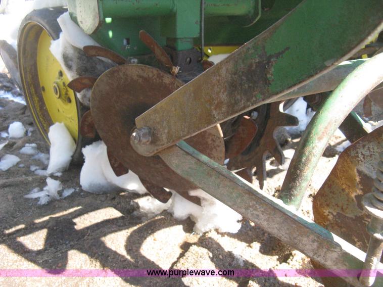 image for item E3110 John Deere 7300 planter