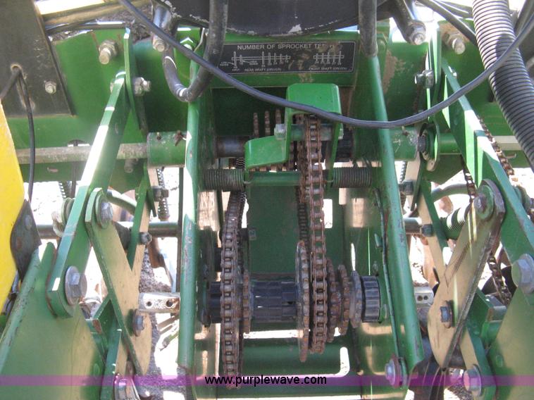 image for item E3110 John Deere 7300 planter