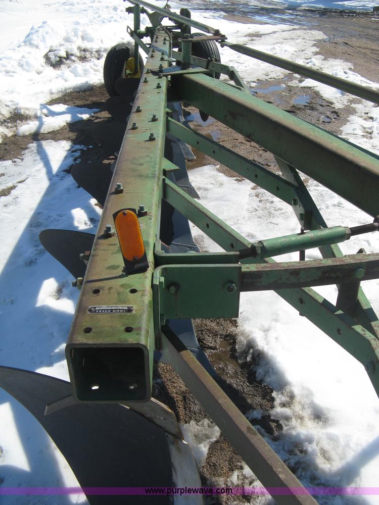 image for item E3111 John Deere 1350-1450 six bottom plow