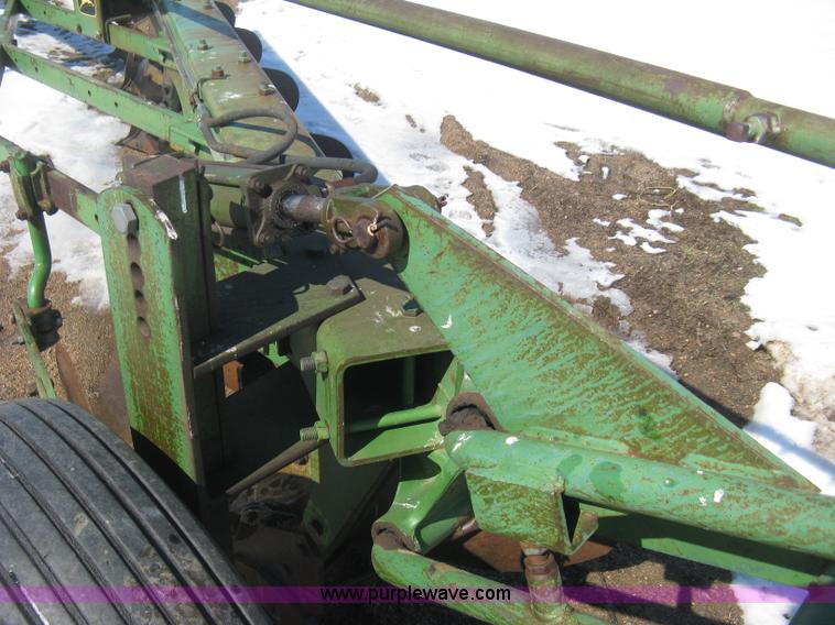 image for item E3111 John Deere 1350-1450 six bottom plow