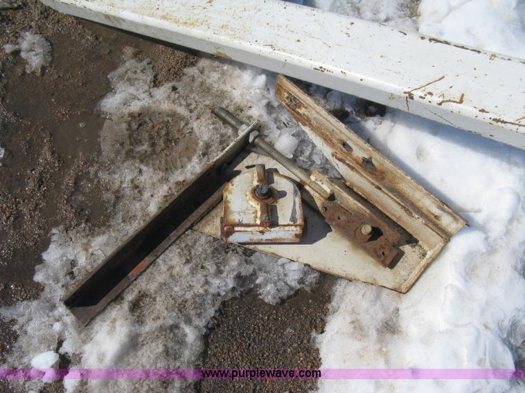 image for item E3113 Double Time two drill hitch