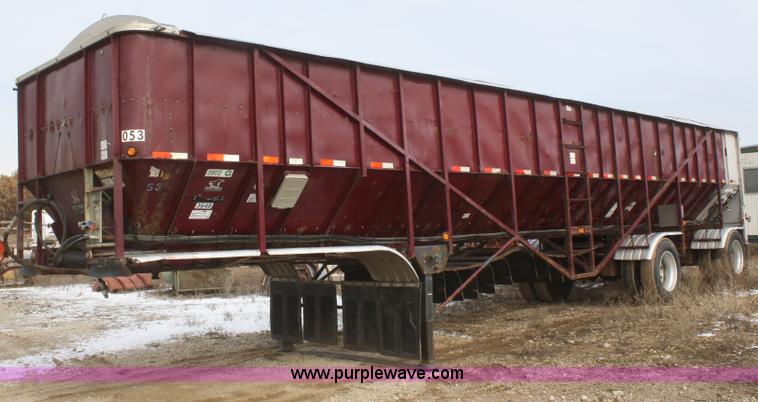 image for item F2830 2002 Trinity spread axle self unloading trailer