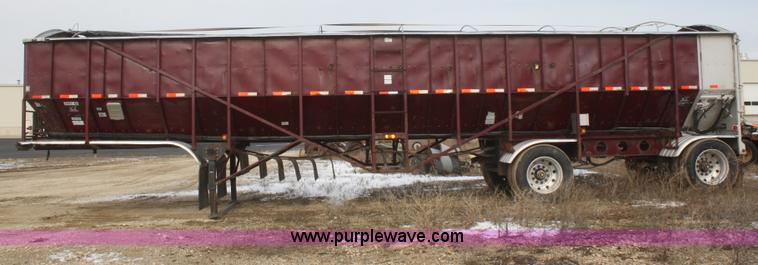 image for item F2830 2002 Trinity spread axle self unloading trailer