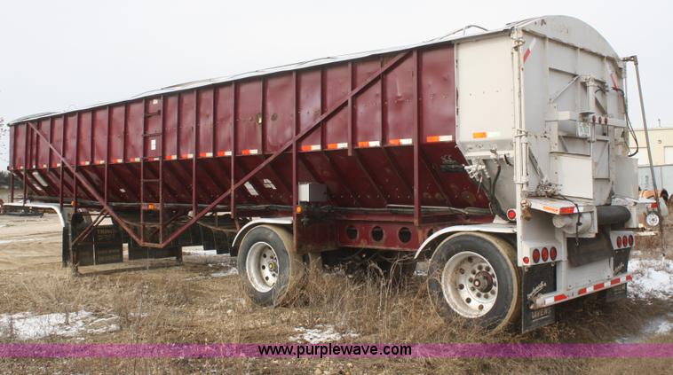 image for item F2830 2002 Trinity spread axle self unloading trailer