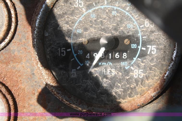 image for item F2987 1986 GMC Brigadier dry fertilizer tender truck