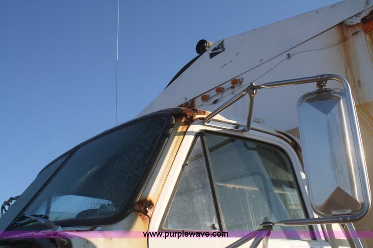 image for item F2987 1986 GMC Brigadier dry fertilizer tender truck